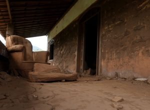 mariana:-justica-suspende-clausulas-de-contrato-firmado-em-londres