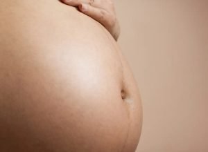 pesquisa-brasileira-detecta-plastico-em-placentas-e-cordoes-umbilicais