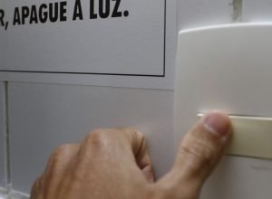 conta-de-luz-tera bandeira-tarifaria-vermelha-patamar-2-em-agosto