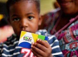 caixa-paga-bolsa-familia-a-beneficiarios-com-nis-de-final-7