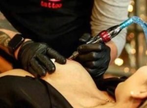 cfm-proibe-anestesia-para-a-realizacao-de-tatuagens