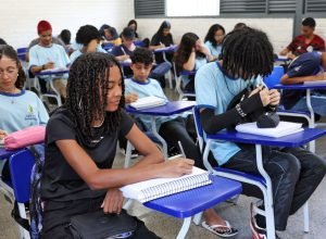 pe-de-meia:-nascidos-em-marco-e-abril-recebem-5a-parcela