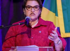 ministra-destaca-papel-de-prefeitos-no-combate-a-violencia-de-genero