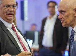 dino-se-solidariza-e-elogia-moraes,-alvo-de-novas-sancoes-dos-eua