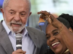lula-cobra-recursos-para-credito-imobiliario-para-classe-media