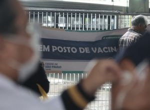 rio-amplia-vacinacao-contra-covid-19-para-pessoas-com-baixa-imunidade