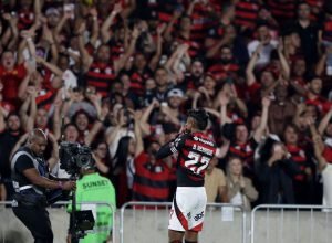 fla-vence-e-abre-vantagem-sobre-inter-nas-oitavas-da-libertadores