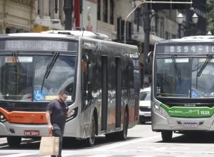 setor-de-servicos-cresce-0,3%-em-junho-e-atinge-patamar-recorde