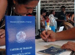 numero-de-pessoas-em-busca-de-emprego-cai-21%-no-segundo-trimestre