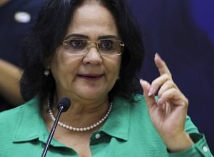 pf-e-cgu-apuram-irregularidades-em-antiga-pasta-de-damares-alves