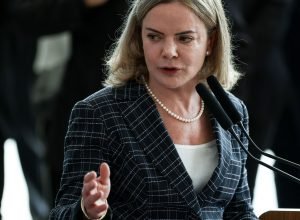 gleisi-critica-eua-por-fala-de-uso-de-“poder-militar”-contra-o-brasil