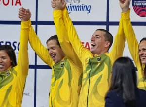 com-direito-a-recorde-mundial,-brasil-brilha-no-mundial-de-natacao