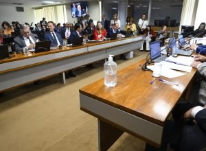 camara-demora-e-comissao-do-senado-aprova-isencao-do-ir-ate-r$-5-mil