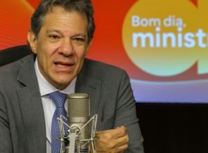 tarifaco-prejudicou-mais-que-beneficiou-populacao-dos-eua,-diz-haddad
