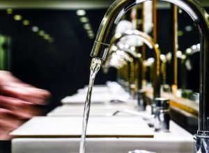 desperdicio:-97%-da-agua-que-poderia-ser-reutilizada-e-jogada-fora