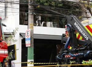 bombeiros-descartam-explosao-antes-de-desabamento-em-restaurante-em-sp