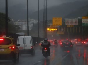 rio-tem-alerta-de-chuva,-ventos-e-ressaca-do-mar-nas-proximas-horas