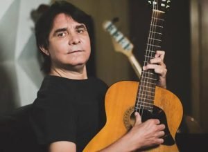 musico-lo-borges-e-internado-por-intoxicacao-medicamentosa