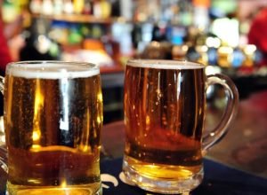 juiz-absolve-dez-reus-da-contaminacao-de-cervejas-backer