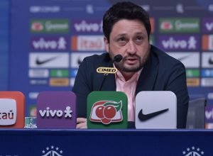 arthur-elias-convocacao-selecao-para-ultimos-amistoso-do-ano-na-europa