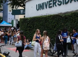 enem-2025:-candidatos-fazem-prova-de-matematica-e-ciencias-da-natureza