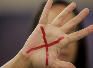 oms:-840-milhoes-de-mulheres-no-mundo-foram-alvo-de-violencia