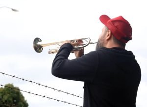 manifestantes-favoraveis-e-contrarios-a-bolsonaro-fazem-atos-na-pf
