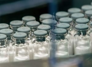 anvisa-assina-termo-de-compromisso-para-a-vacina-da-dengue-do-butantan