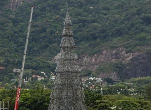 rio-se-prepara-para-inaugurar-arvore-de-natal-da-lagoa