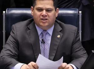 alcolumbre-cancela-calendario-para-sabatina-de-jorge-messias-ao-stf