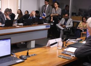 ccj-do-senado-adia-votacao-do-pl-antifaccao-para-10-de-dezembro