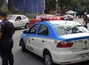 dois-sargentos-da-pm-do-rio-foram-presos-por-ajudar-crime-organizado
