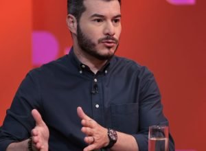 no-dr-com-demori,-historiador-analisa-politica-e-desafios-para-2026