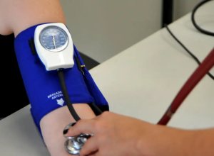 medicos-alertam-para-riscos-de-prescricao-de-testosterona-para-mulher