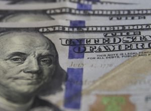 dolar-cai-para-r$-5,40-com-reuniao-do-copom-e-mercado-externo