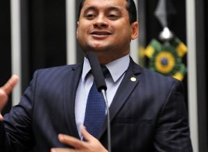 pf-aponta-senador-como-‘sustentaculo-politico’-de-esquema-no-inss