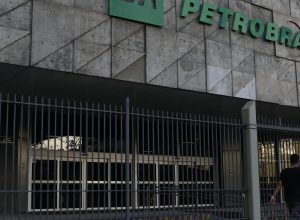 federacoes-se-dividem-sobre-futuro-da-greve-na-petrobras