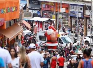 compras-de-ultima-hora-agitam-comercio-popular-em-sao-paulo