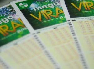 caixa-sorteia-em-instantes-as-seis-dezenas-da-mega-da-virada
