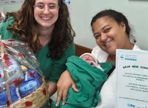 miguel-e-ayla-sao-os-primeiros-bebes-nascidos-no-rio-em-2026