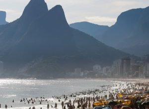turismo-brasileiro-tem-faturamento-recorde-de-r$-185-bi-em-2025