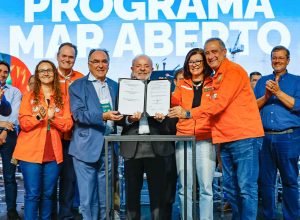 petrobras-assina-contrato-bilionario-para-fabricar-navios-no-rs