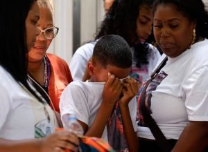 ato-no-rio-pede-justica-pela-morte-de-thiago-menezes-flausino