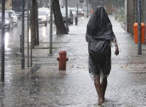 inmet-emite-alerta-laranja-para-tempestades-no-pais-ate-sabado