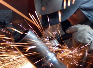 cni:-faturamento-da-industria-fica-estagnado-em-2025