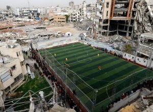 futebol-volta-a-campo-de-gaza,-em-meio-a-perdas-e-ruinas-da-guerra