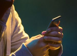 levantamento-identifica-173-vitimas-de-deepfakes-sexuais-em-escolas