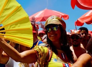 de-samba-a-beatles,-46-blocos-agitam-o-carnaval-no-rio-nesta-segunda