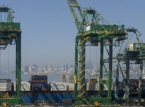 economia-brasileira-cresceu-2,2%-em-2025,-aponta-previa-da-fgv