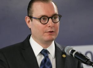 zanin-autoriza-empresaria-a-ficar-em-silencio-na-cpmi-do-inss